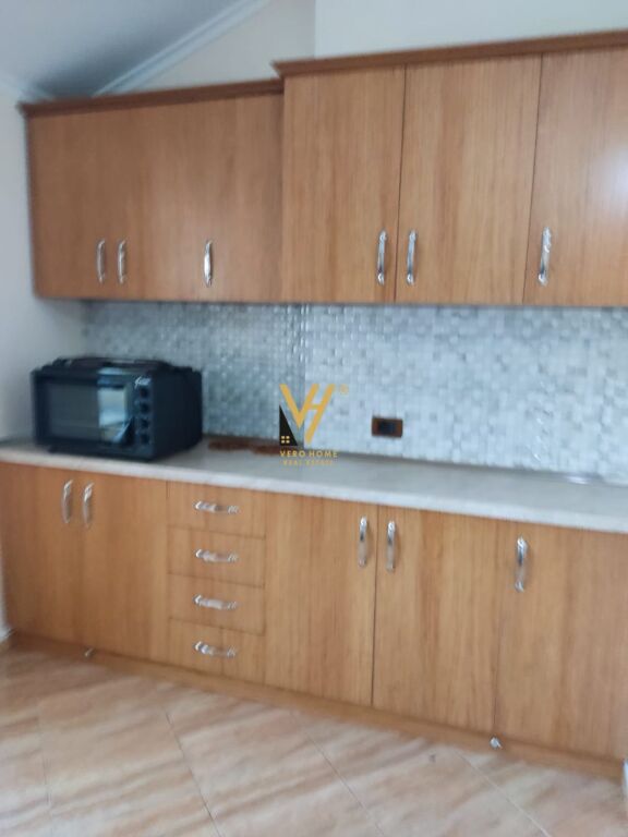 JEPET APARTAMENT 1+1+BLK ME QIRA TE SIRI KODRA 40.000 LEKE