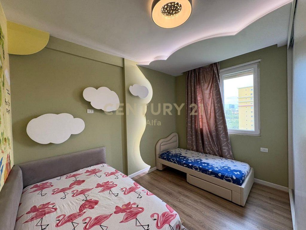 Jepet me qera Apartament 2+1+depo tek ish Fusha e Aviacionit! 700 € /Muaj Sip. Totale  100m2