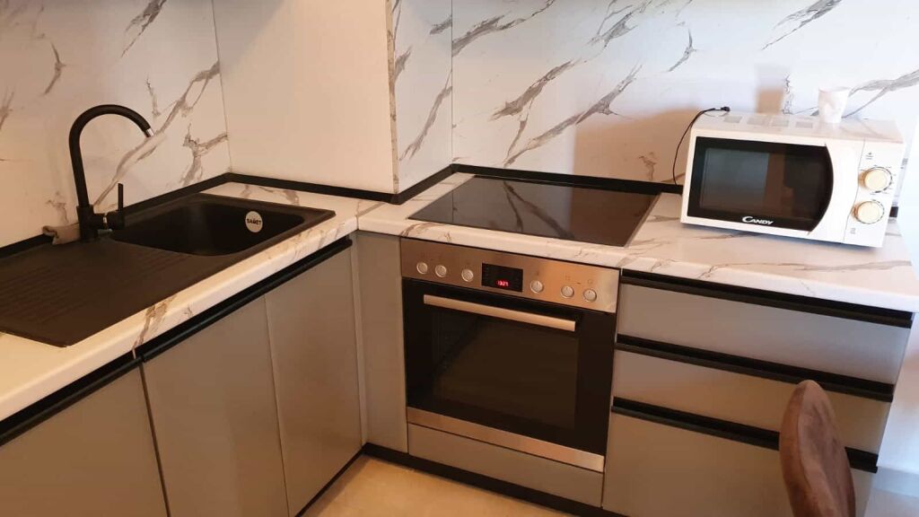 Appartamento In Affitto 1+1 Al Complesso Zircon (ID B2101700) Tirana