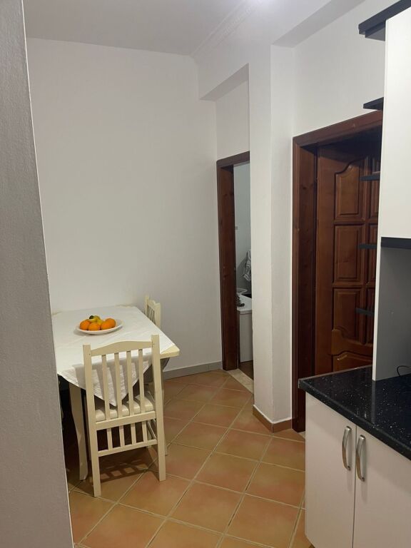 Apartment 1+1 perballe fratarit me 350