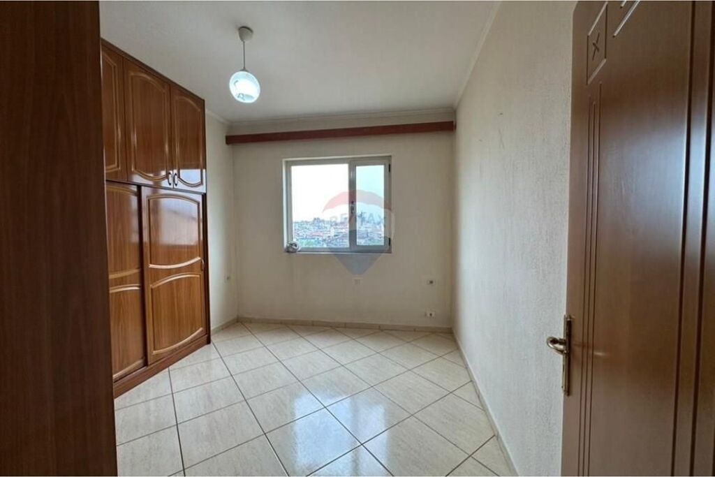 Apartament 2+1 Per Shitje Selite