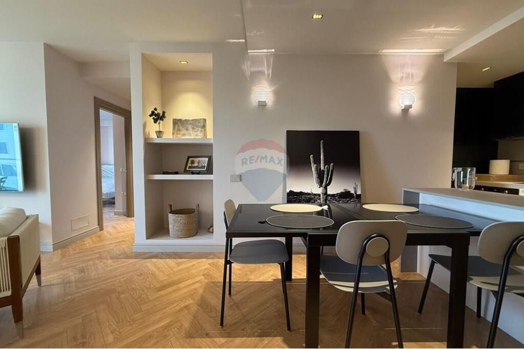 Apartament - Për Shitje - Ambasada Amerikane, Tiranë
