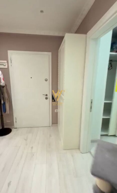 IN VENDITA APPARTAMENTO 3+1+2+BLK A KOMUNA E PARISIT 360.000 EURO