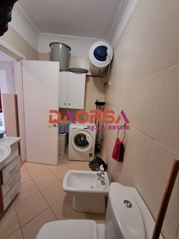 Shitet Apartament 1+1 në Plazh, Durrës
