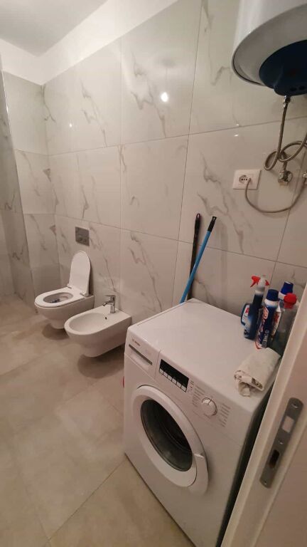 Appartamento In Affitto 1+1 Al Complesso Zircon (ID B2101700) Tirana