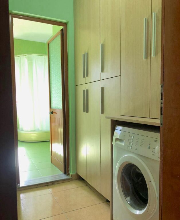 🏡 SHTËPI ME QERA – RRUGA JORDAN MISJA, TIRANË