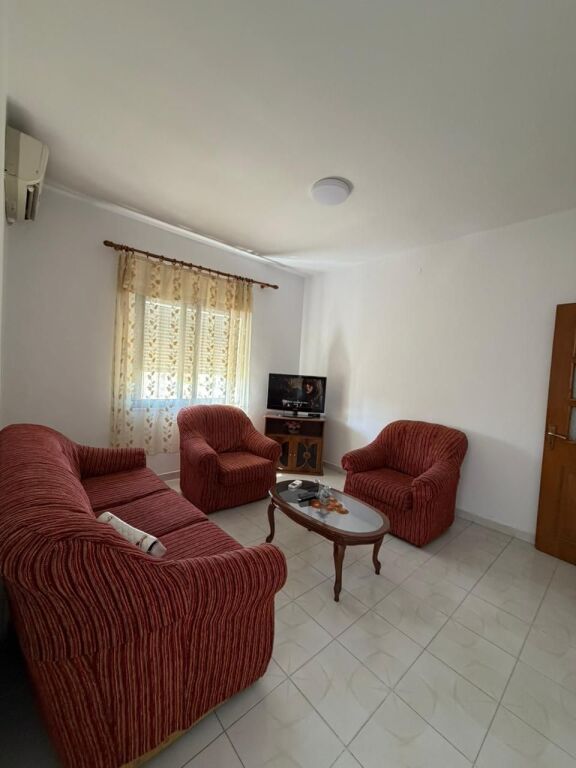 Appartamento in affitto 1+1 📍Via Elbasan, dietro l'ambasciata americana