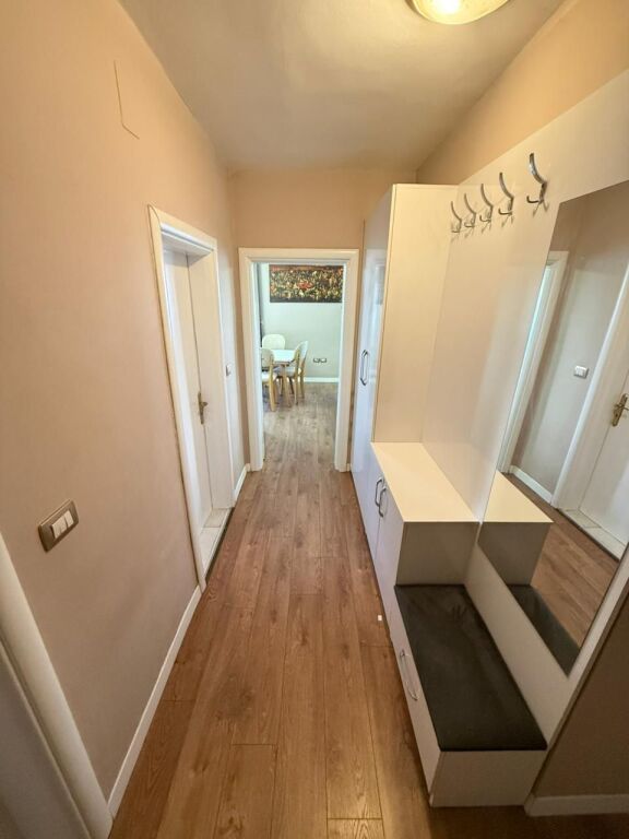 SHITET APARTAMENT 2+1+2 TUALETE PRANE QENDRRES TEK MUZEUMI DURRES