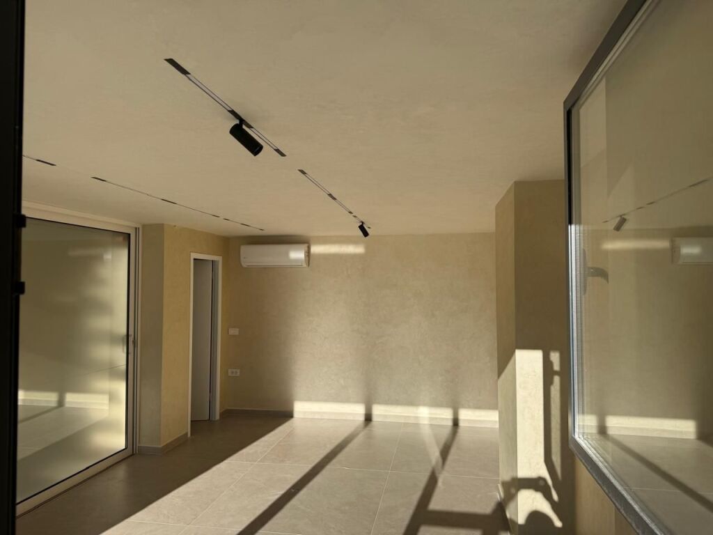 🏘️ For Rent: Shop 25m² - Ground Floor (Mine Peza / Golden Tower) 🔥 Ideal for your business | Great opportunity ✨️ 35,000 Lek/Month 💶💶