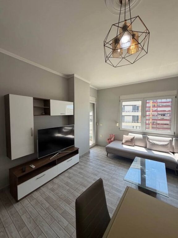 JEPET ME QERA SHTEPI 2+1 ( e mobiluar)- ASTIR, TIRANE