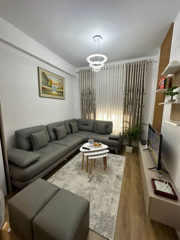 Apartament modern 1+1 qera , Kadiu, Ali Dem