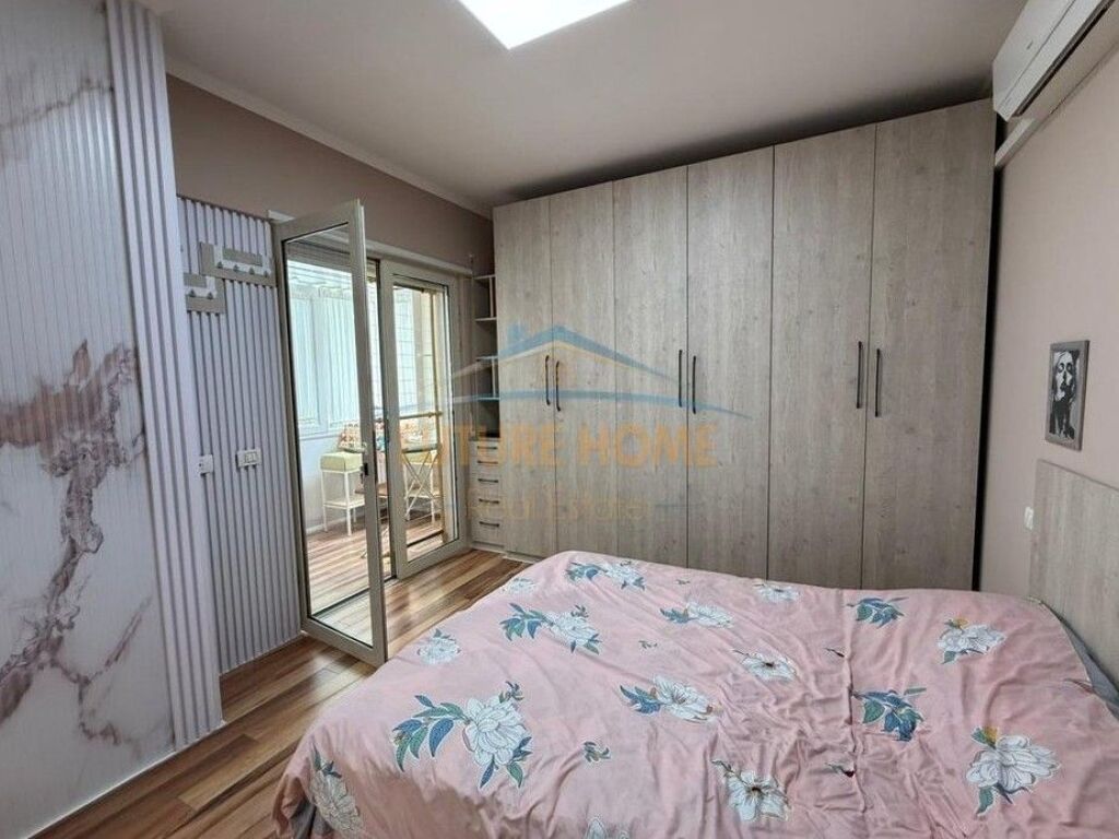 For sale, Apartment 3+1+2+ Parking Space, Dry Lake, Tirana.