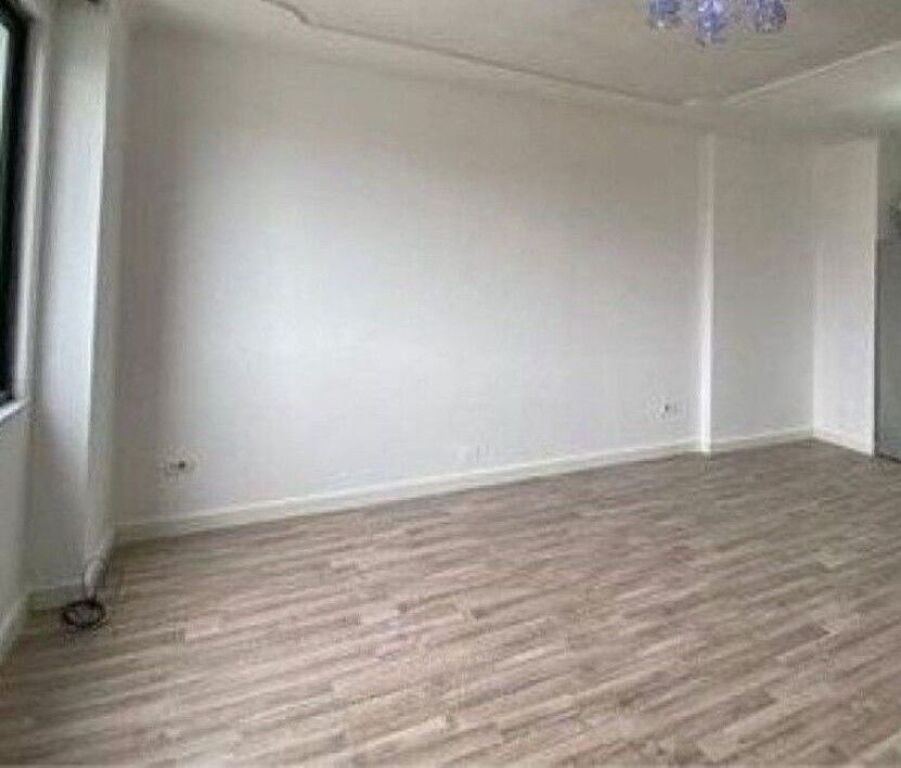 AFFITTO, APPARTAMENTO 3+1+2, EX ESPOSIZIONE, TIRANA(530581009-1)