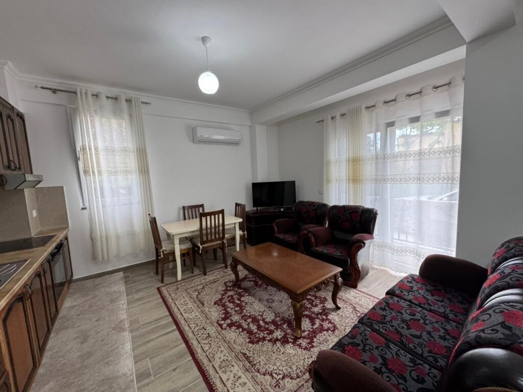 Apartament 2+1+2 Ballkone me qira – Kombinat !