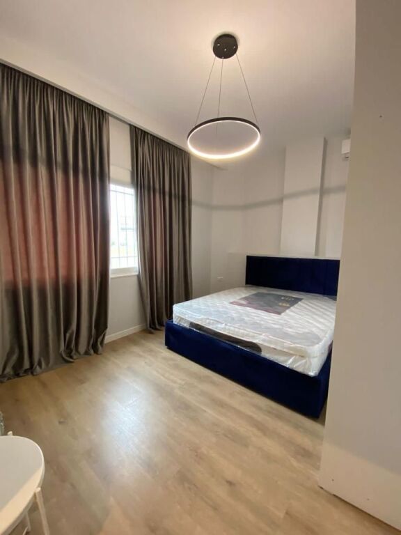 🏢Tek 21 Dhejtori,prane Inxhinierise se Ndertimit jepet me qera apartament 1+1,i mobiluar 550Euro
