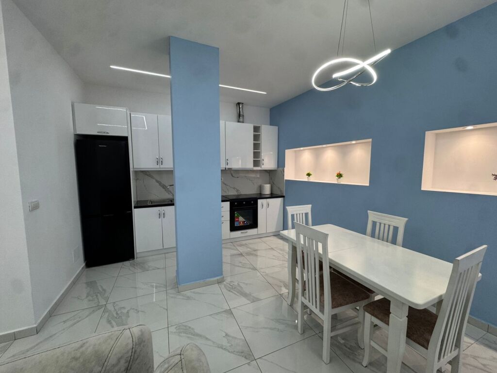 Qera | Apartament 1 + 1 | Rruga Siri Kodra | 800 €/muaj
