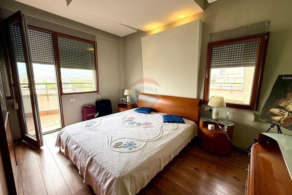 Appartamento 4+1+studio, nel centro di Tirana!