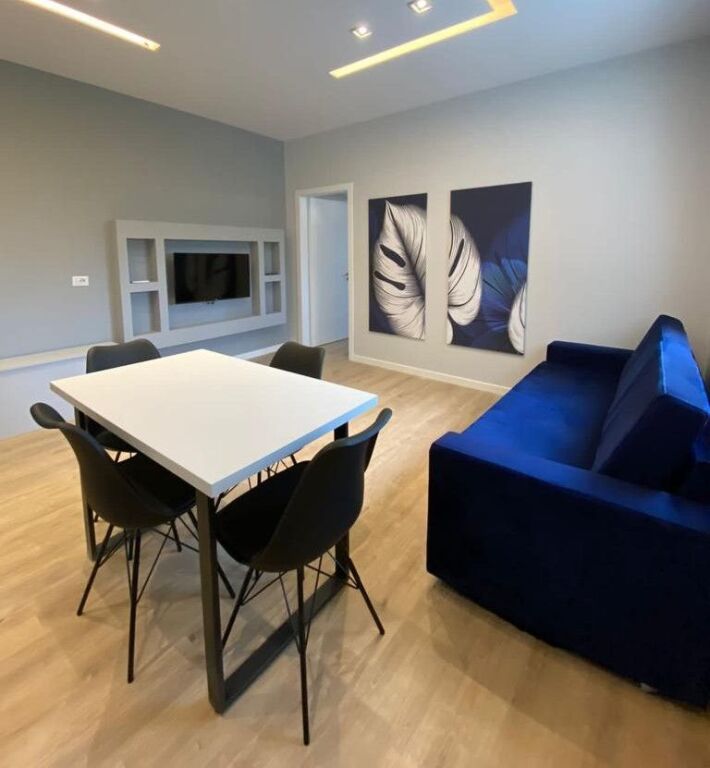 🏡✨ Jepet me qera apartament 1+1 tek 21 Dhjetori,