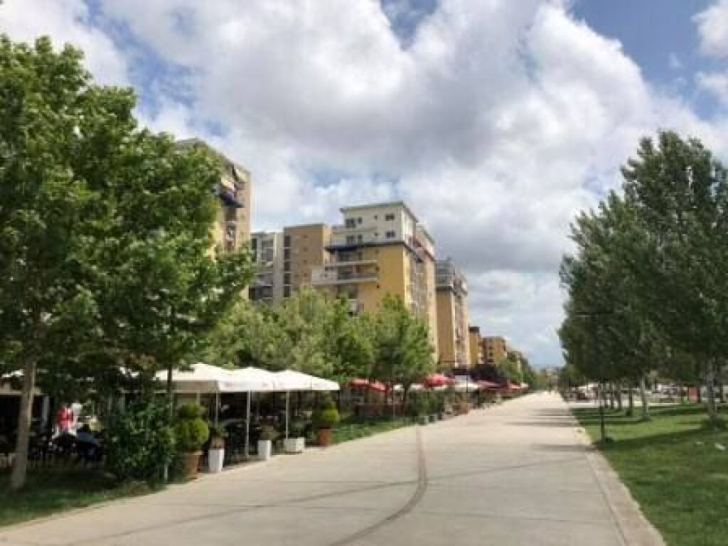 Shitet, Apartament 2+1+2, Ish Fusha e Aviacionit