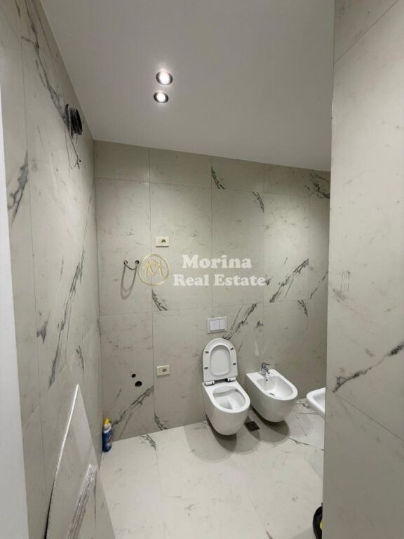 Affitto | Ambjent Biznesi | Mine Peza | 700 €/mese