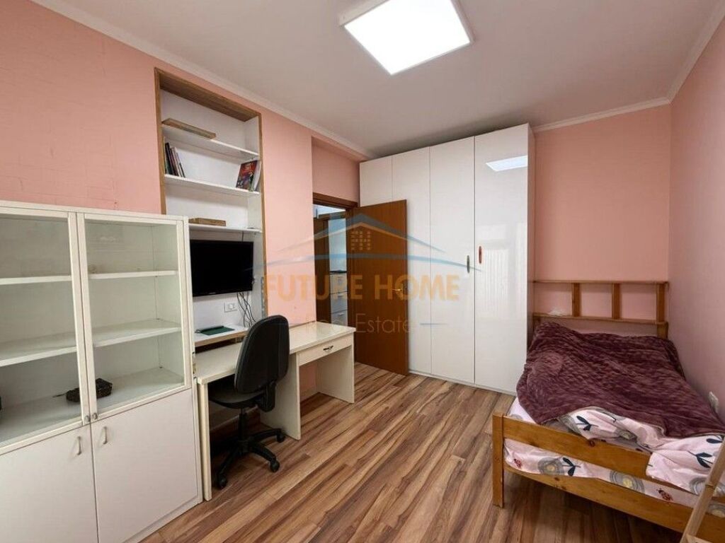 For sale, Apartment 3+1+2+ Parking Space, Dry Lake, Tirana.