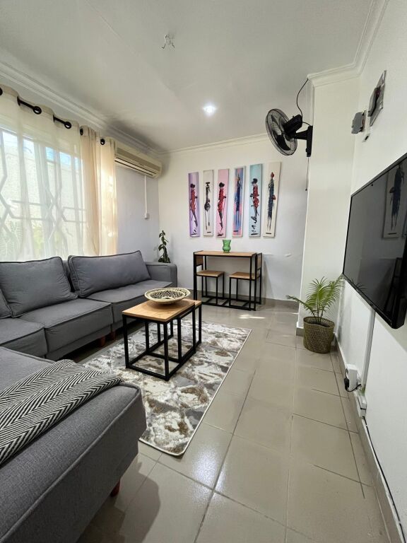 Bllok , jepet me qera apartament 1+1 totalisht i mobiluar!