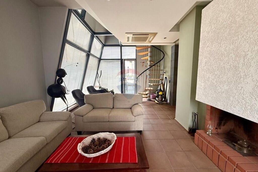 Appartamento 4+1+studio, nel centro di Tirana!