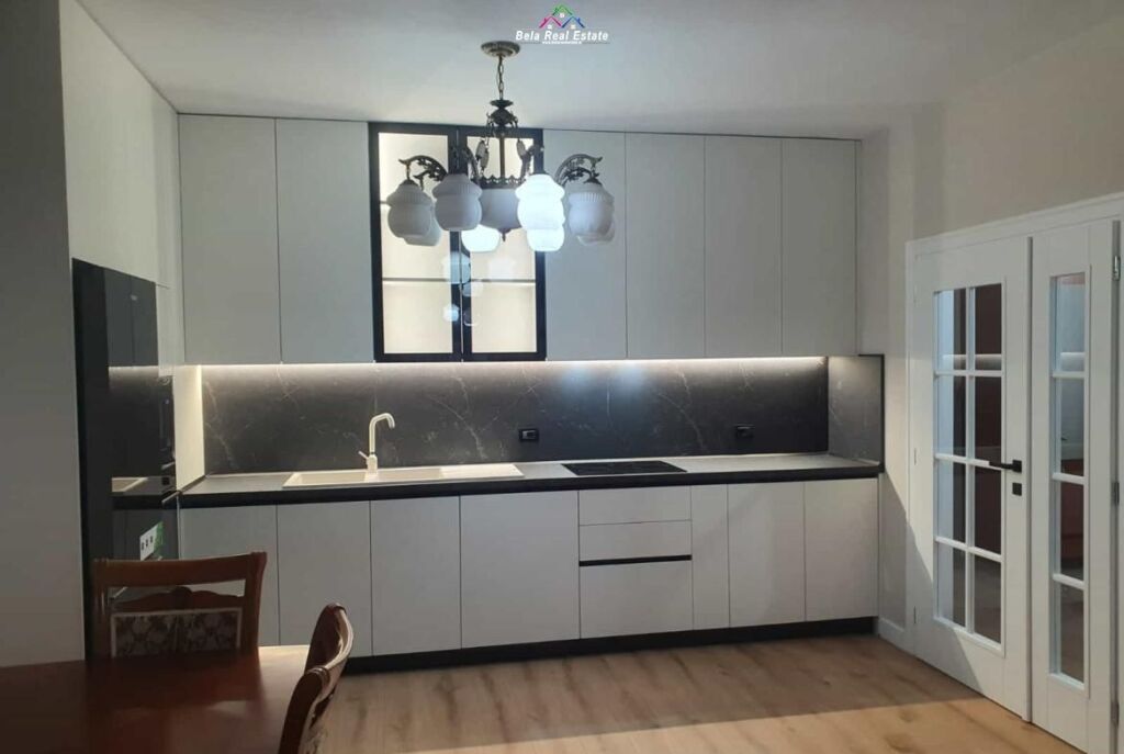 Apartament Me Qera 2+1 Tek 21 Dhjetori (ID B2201716) Tirane.