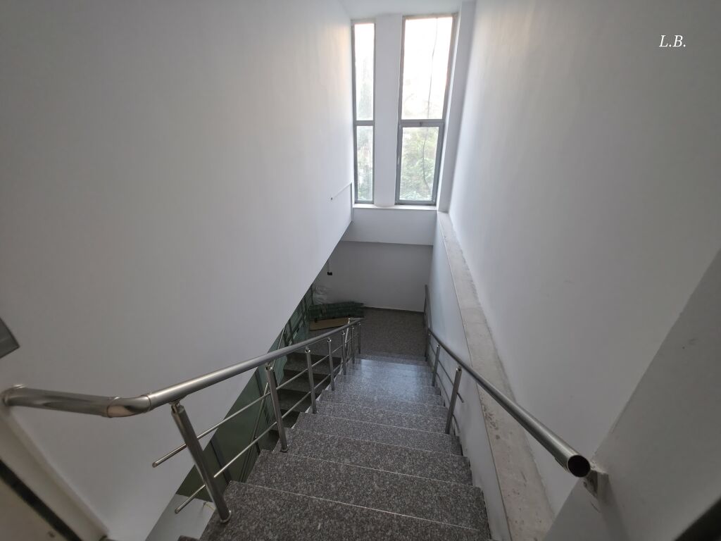 Jepet ambient per zyra,call center, klinike