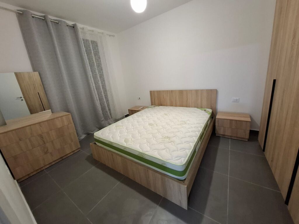 Rent | Apartament 3 + 1 | Rruga 5 Maji | 650 €/month
