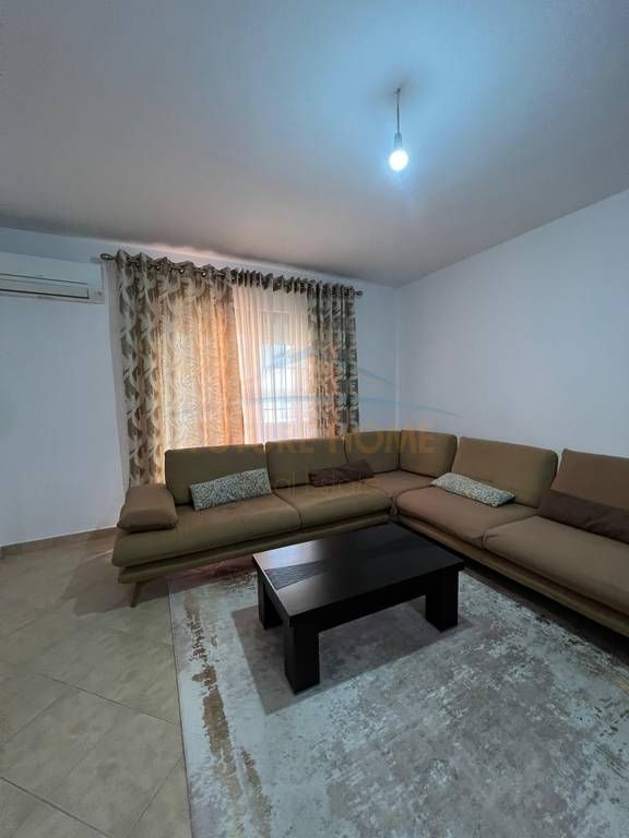 In vendita, Appartamento 1+1, Unaza e Re, Tirana