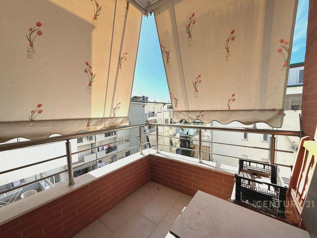 FOR SALE 1+1 APARTMENT WITH GARAGE AT ( RADISSON HOTEL ) DRY LAKE! 185,000 € Total Area 70m2