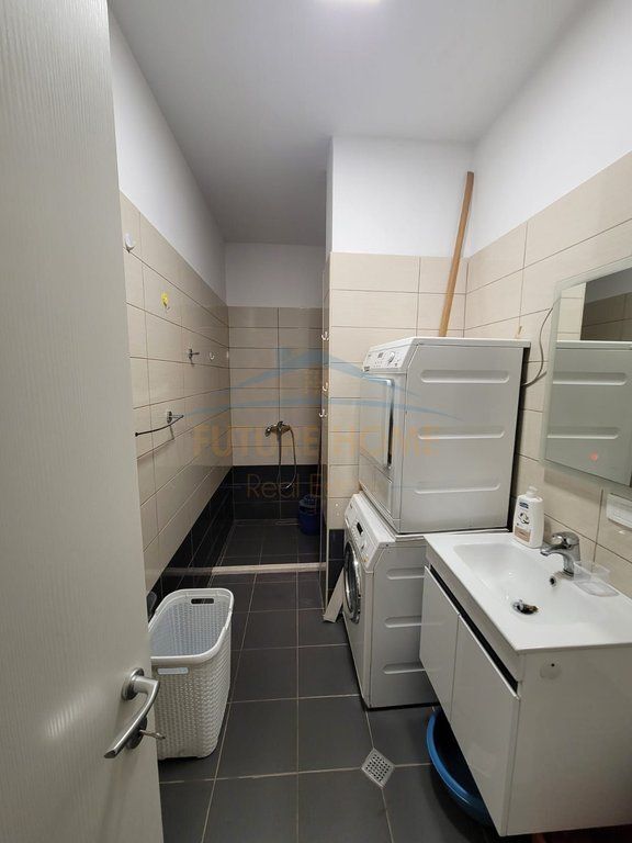 Qera, Apartament 2+1+2, Rruga 5 Maji, Tiranë