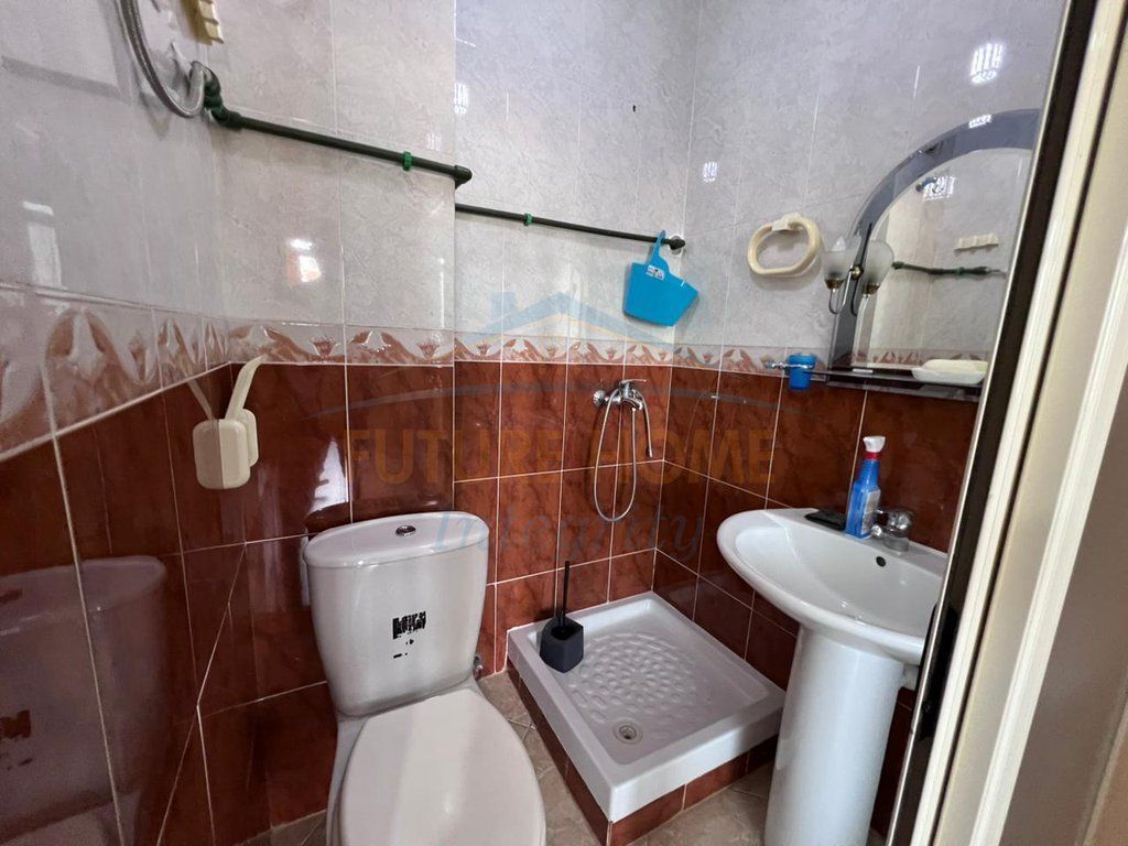 Affitto, Appartamento 2+1, Xhamllik, Tirana.
