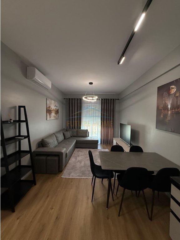 Qera, Apartament 1+1, Fresk
