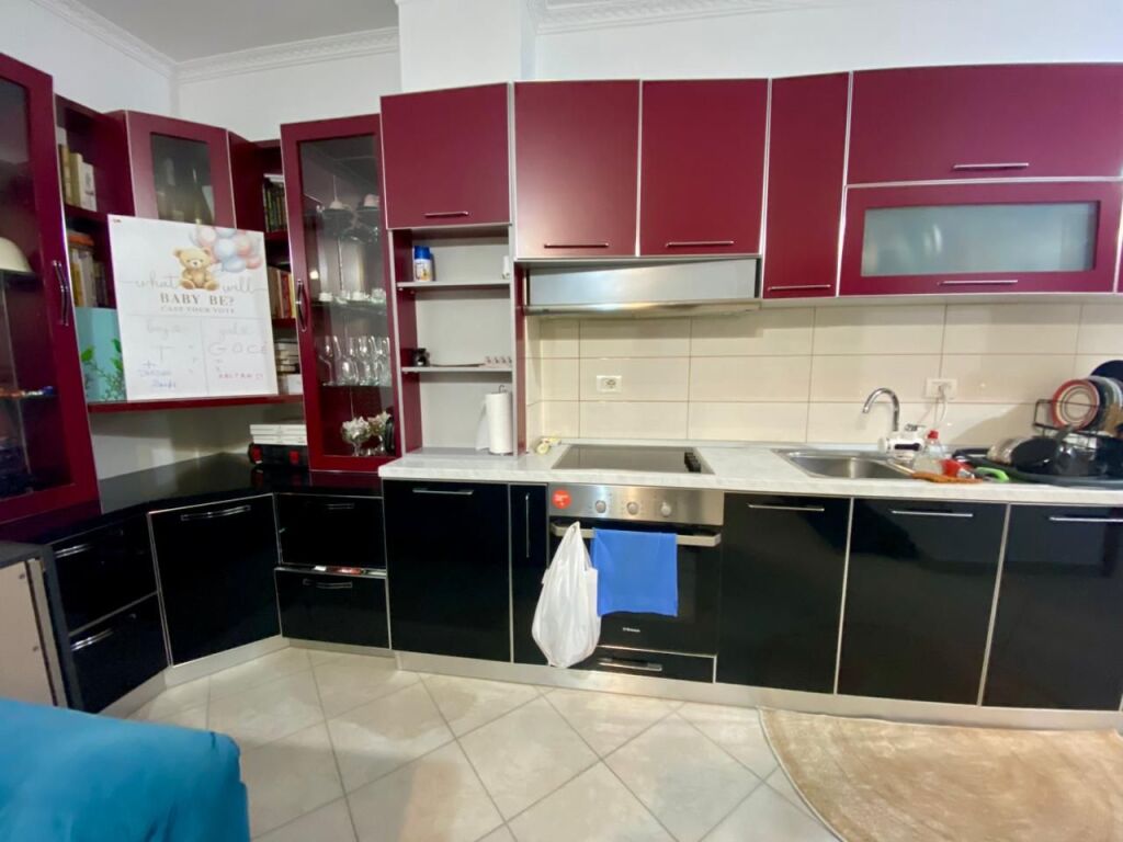 Shitet, Apartament 2+1, Unaza e Re, Tiranë