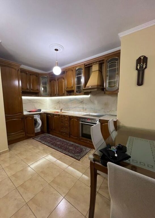 Qera,Apartament 2+1,Bllok.