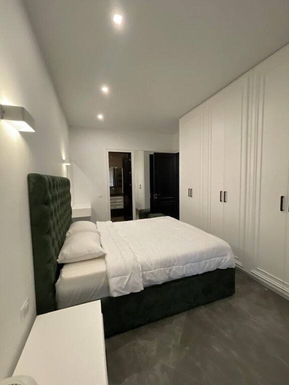APARTAMENT ME QIRA 2+1+2 TE KOMPLEKSI DELIJORGJI
