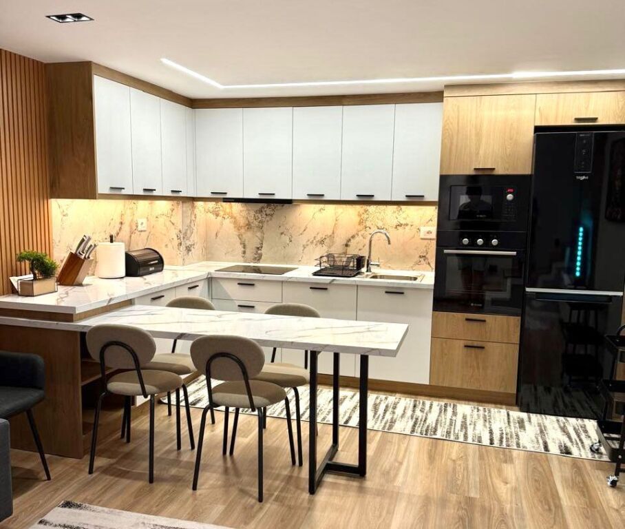 In Affitto: Duplex + 1 Posto Auto 📍Golden Park 3 (Di fronte a American Hospital 3) - 60.000 Lek/Mese - S.80m²