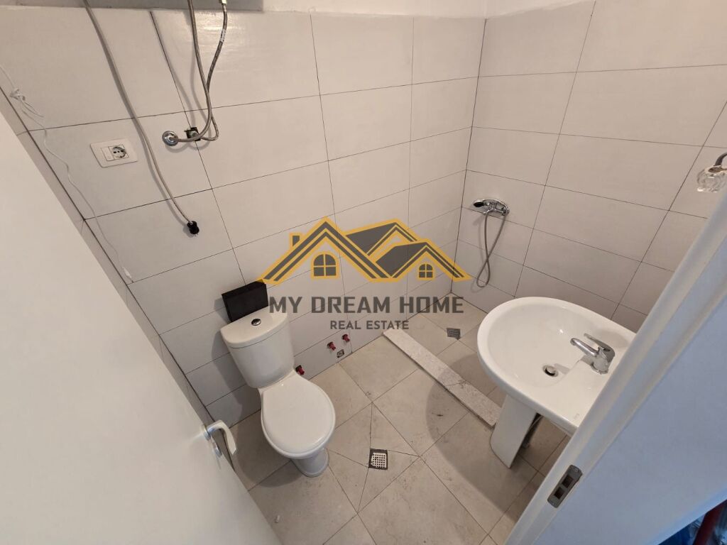 Shitet Apartament 1+1 Plazh Durres! Vije e Dyte me Detin