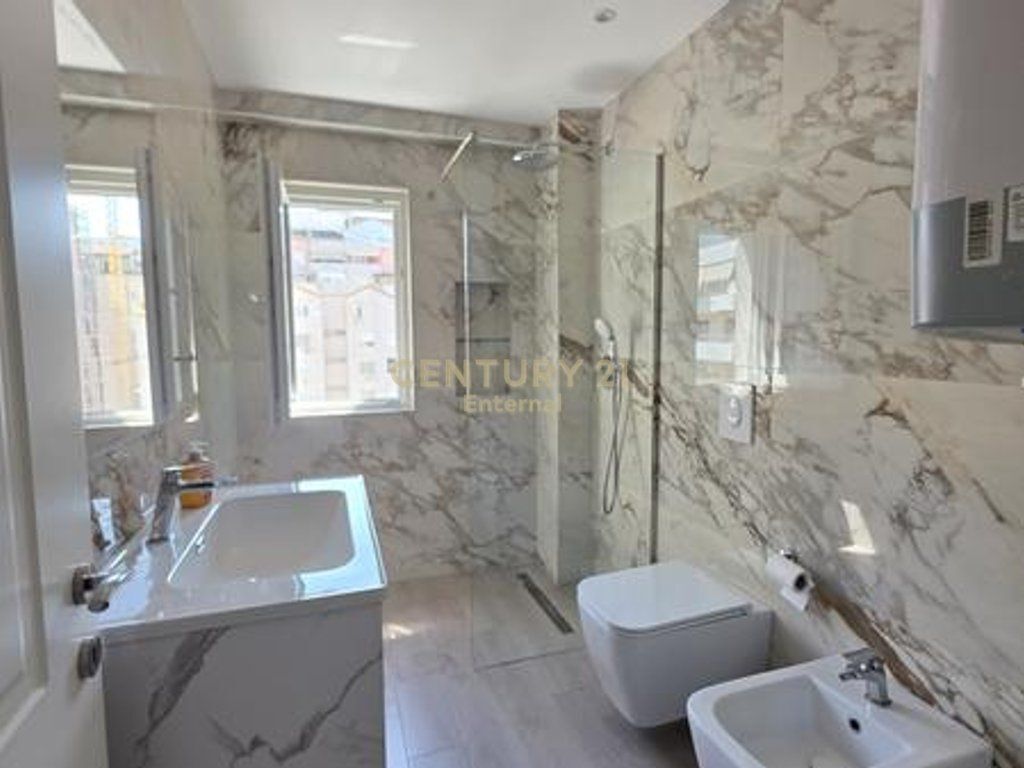 APARTAMENT 2+1+2 PER QIRA NE ISH BLLOK 1,100 € /Muaj Sip. Totale  115m2