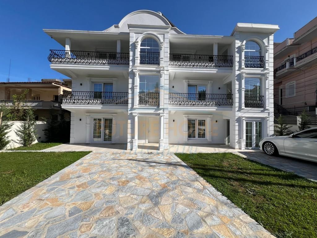 In affitto, Villa su 3 piani, Ambasciata Turca, Tirana.