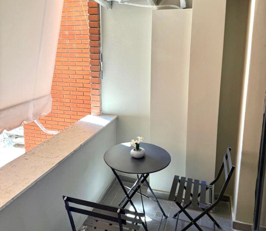 In Affitto: Duplex + 1 Posto Auto 📍Golden Park 3 (Di fronte a American Hospital 3) - 60.000 Lek/Mese - S.80m²