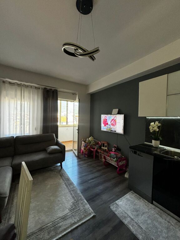 🏡Apartament 1+1 për shitje te Rruga Endri Keko, pranë Maternitetit të Ri.