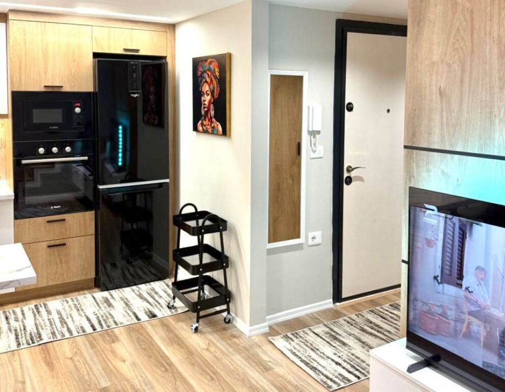 In Affitto: Duplex + 1 Posto Auto 📍Golden Park 3 (Di fronte a American Hospital 3) - 60.000 Lek/Mese - S.80m²