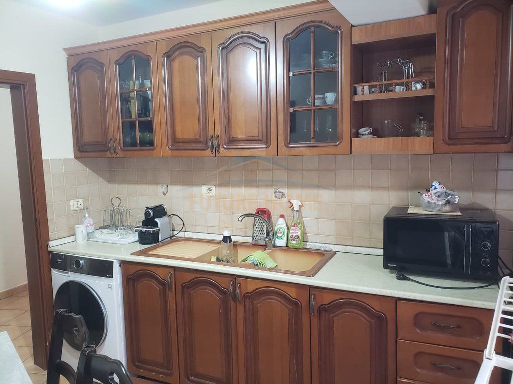Qera, Apartament 1+1, Laprake, Tirane.