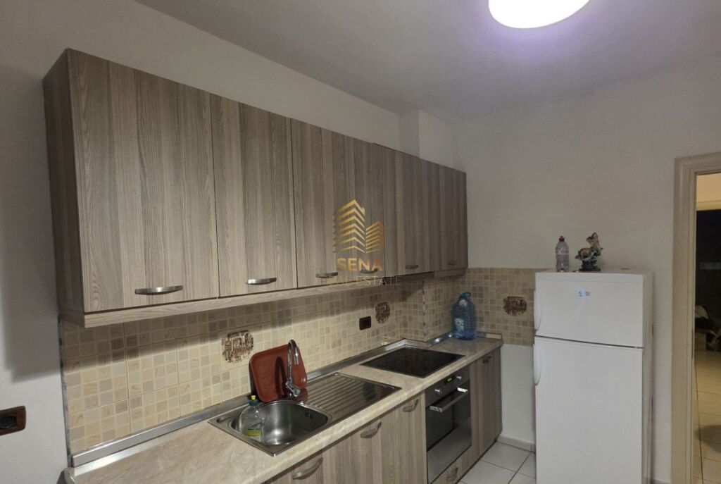 Affitto, Appartamento 1+1+Deposito, Xhamllik, 40.000 Leke/mese