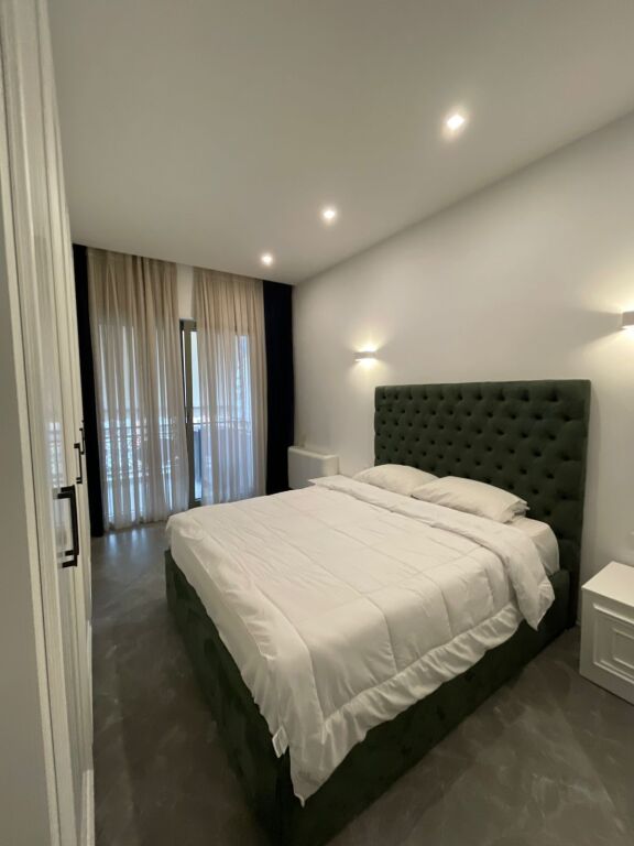 JEPET ME QIRA | APARTAMENT LUKSOZ 2+1+2 + POST PARKIMI | KOMPLEKSI DELIJORGJI