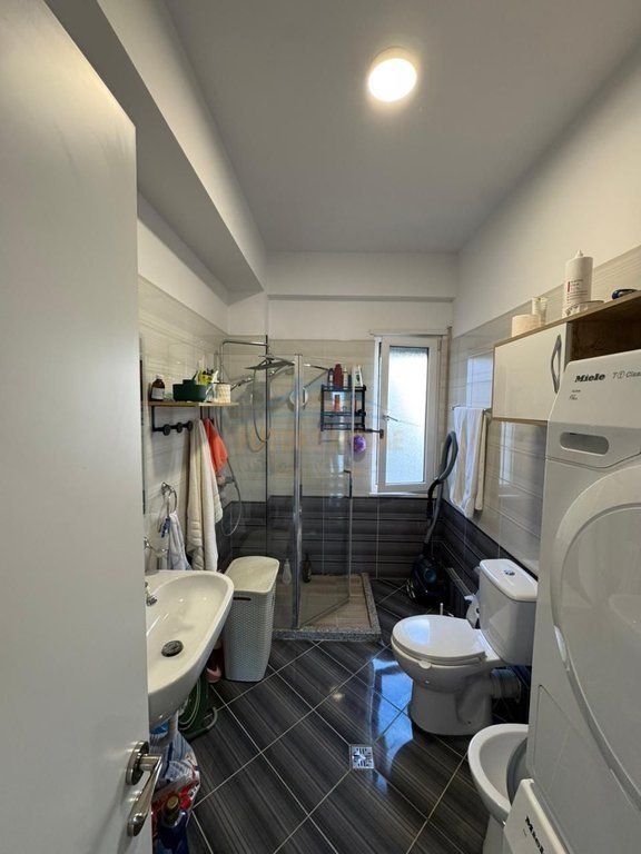 For rent, Apartment 2+1+2 + 2 Parking Spaces, Dry Lake, Tirana.