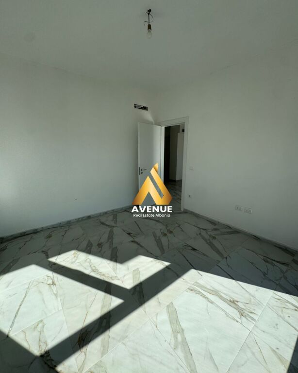 APARTAMENT ME QERA – Tek Rruga Dritan Hoxha, pranë Universiteti Mesdhetar i Shqipërisë, Laprake, Tirane